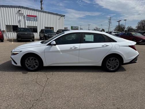2024 Hyundai ELANTRA HEV Blue