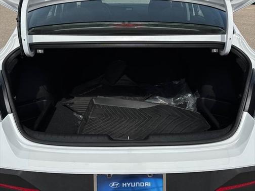 2024 Hyundai ELANTRA HEV Blue