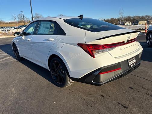 2026 Hyundai ELANTRA HEV SEL Sport