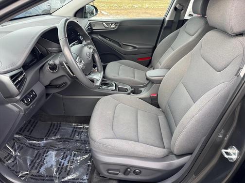 2022 Hyundai IONIQ Hybrid SE