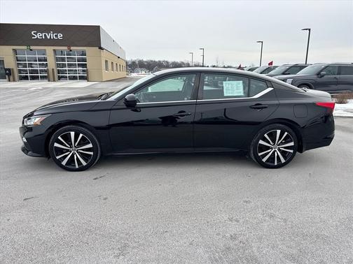 2020 Nissan Altima SR FWD