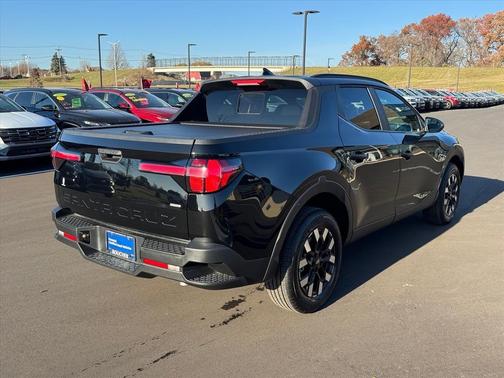 2025 Hyundai SANTA CRUZ SEL Activity