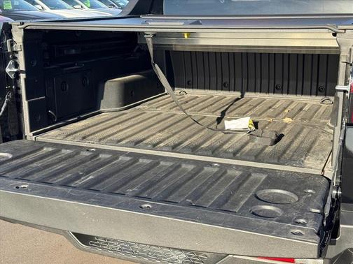 2025 Hyundai SANTA CRUZ SEL Activity