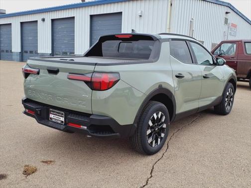 2025 Hyundai SANTA CRUZ SEL Activity