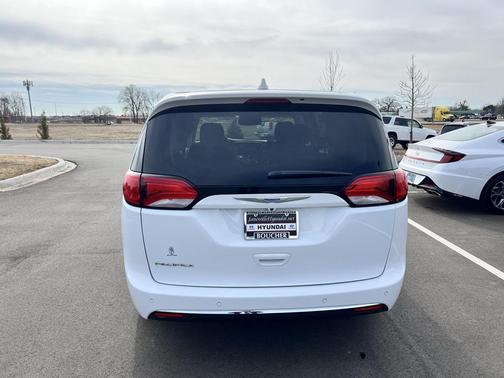 2018 Chrysler Pacifica Touring Plus