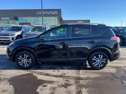 2017 Toyota RAV4 LE