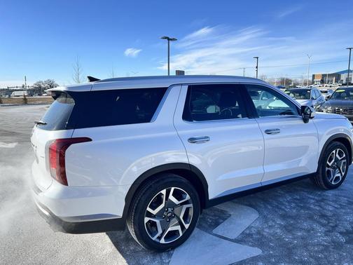 2025 Hyundai PALISADE SEL Premium
