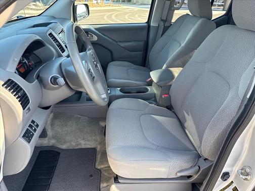 2017 Nissan Frontier SV