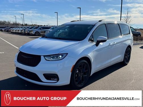 2023 Chrysler Pacifica Touring L