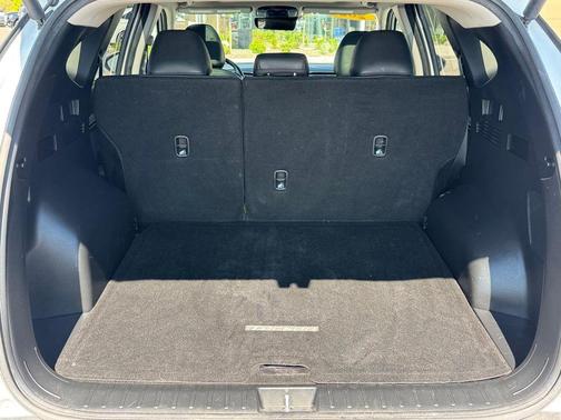 Quartz White 2022 Hyundai TUCSON Limited