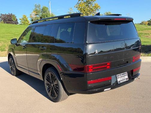 Phantom Black 2027 Hyundai SANTA FE HEV Calligraphy