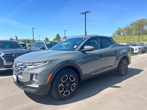 Gray 2022 Hyundai SANTA CRUZ SE