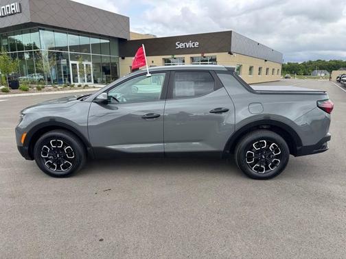 Gray 2022 Hyundai SANTA CRUZ SE