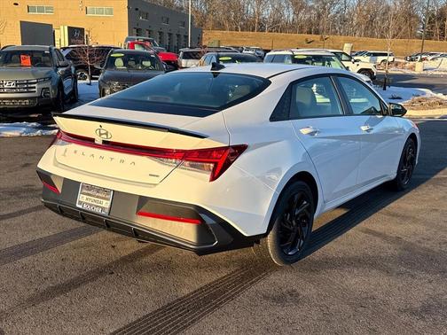 2026 Hyundai ELANTRA HEV SEL Sport