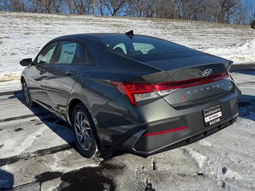 2026 Hyundai ELANTRA HEV Blue