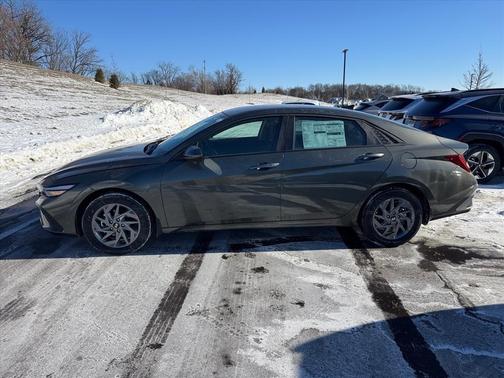 2026 Hyundai ELANTRA HEV Blue