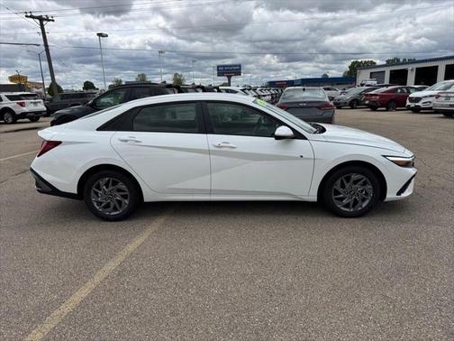 2025 Hyundai ELANTRA HEV Blue