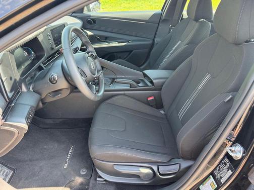 Abyss Black 2026 Hyundai ELANTRA Sport