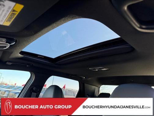 2025 Hyundai SANTA CRUZ SEL Activity