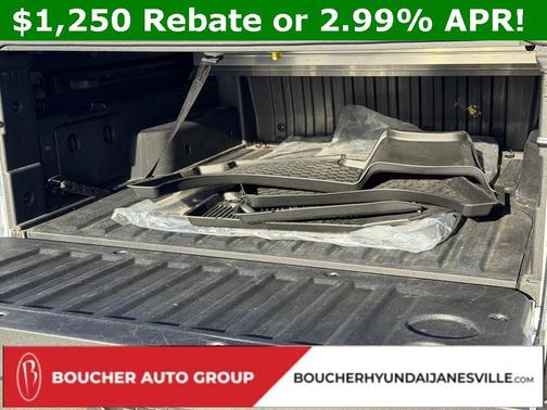 2025 Hyundai SANTA CRUZ SEL Activity