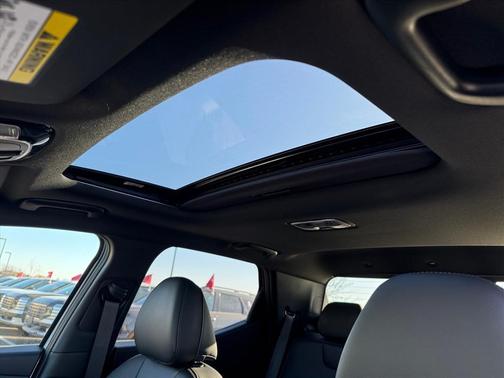 2025 Hyundai SANTA CRUZ SEL Activity