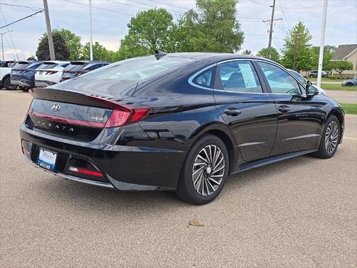 2023 Hyundai SONATA Hybrid Limited