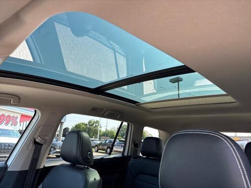 2023 Volkswagen Atlas 3.6L SEL Premium
