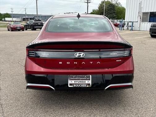 2025 Hyundai SONATA SEL