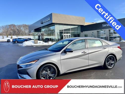 2022 Hyundai ELANTRA SEL