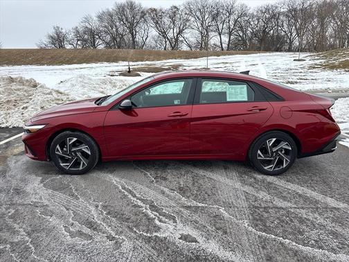 2025 Hyundai ELANTRA Sport