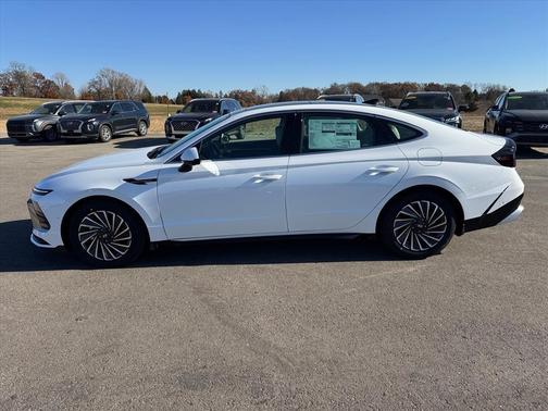 2026 Hyundai SONATA Hybrid Limited