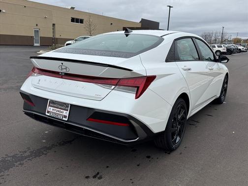 2026 Hyundai ELANTRA HEV SEL Sport