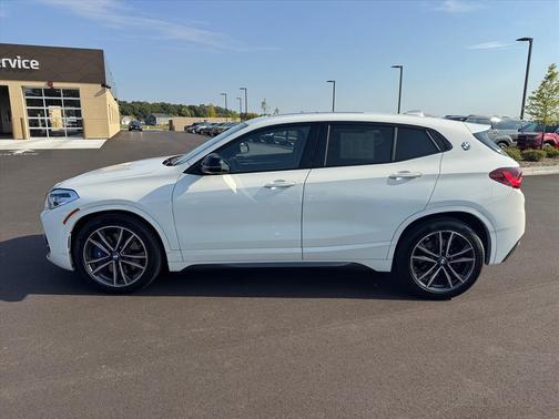 2022 BMW X2 M35i