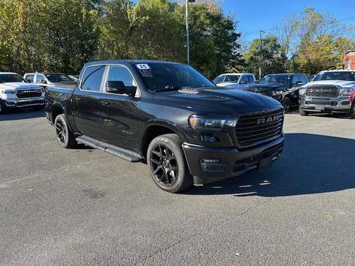 2025 RAM 1500 Laramie Crew Cab 4x4 57' Box