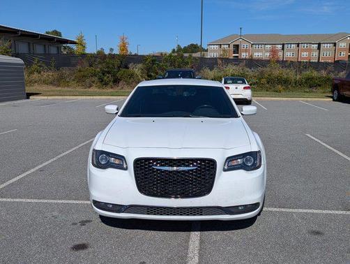 2019 Chrysler 300 S