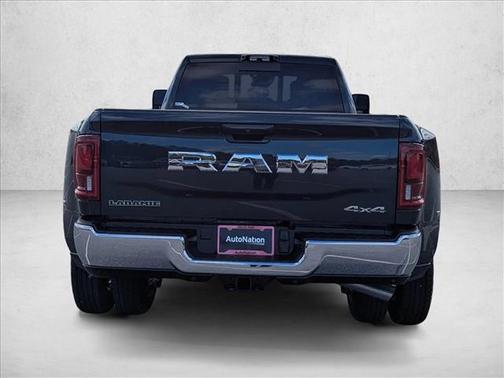 2026 RAM 3500 Laramie Crew Cab 4x4 8' Box