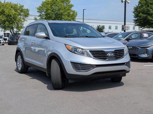 Bright Silver 2013 Kia Sportage LX