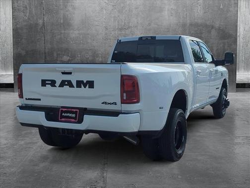 2025 RAM 3500 Laramie Crew Cab 4x4 8' Box