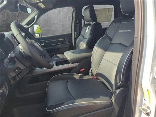 2025 RAM 3500 Laramie Crew Cab 4x4 8' Box
