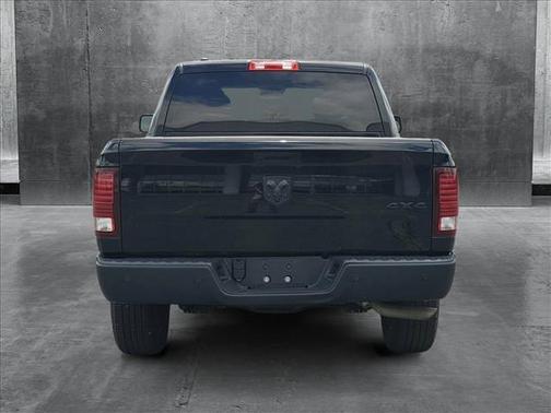 2023 RAM 1500 Classic Warlock Crew Cab 4x4 5'7' Box