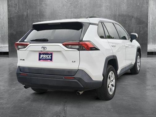2019 Toyota RAV4 LE
