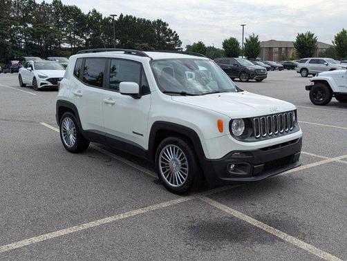 Alpine White 2017 Jeep Renegade Latitude