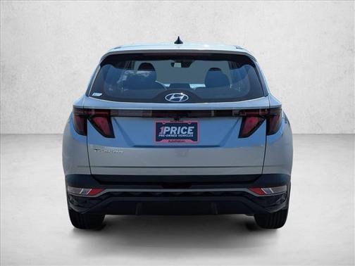 2023 Hyundai TUCSON SE