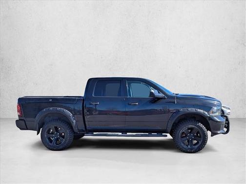 2017 RAM 1500 Night Crew Cab 4x4 5'7' Box