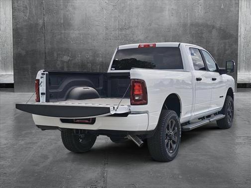 2025 RAM 2500 Big Horn Crew Cab 4x4 6'4' Box