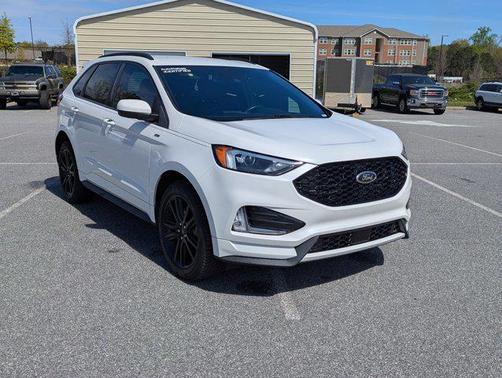 2022 Ford Edge ST Line