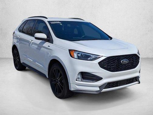Star White Metallic Tri-Coat 2022 Ford Edge ST Line