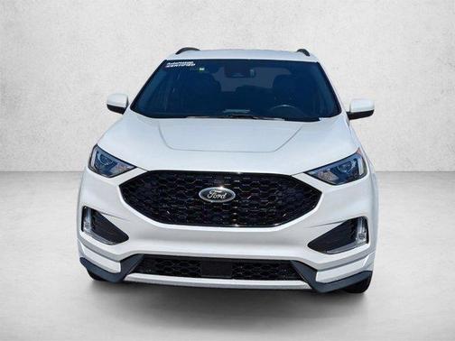 Star White Metallic Tri-Coat 2022 Ford Edge ST Line