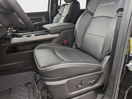 2025 RAM 3500 Laramie Crew Cab 4x4 8' Box