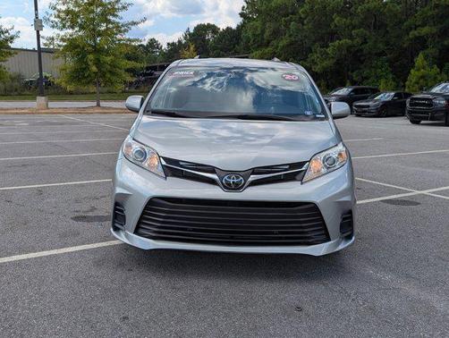 2020 Toyota Sienna LE